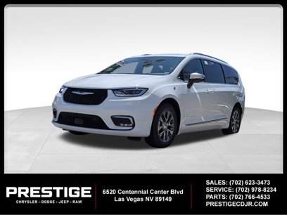 New 2025 Chrysler Pacifica Pinnacle
