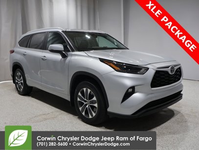 Used 2023 Toyota Highlander XLE