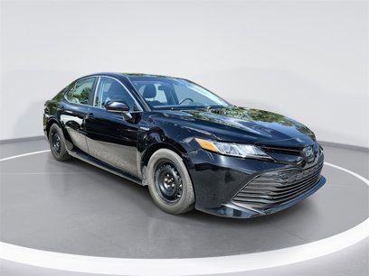 Used 2018 Toyota Camry Hybrid