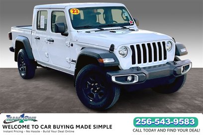 Used 2023 Jeep Gladiator Sport w/ Trailer Tow Package
