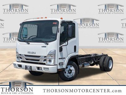 New 2025 Isuzu NPR