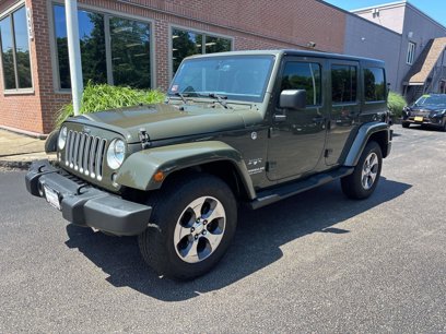 Used 2016 Jeep Wrangler Unlimited Sahara w/ Connectivity Group