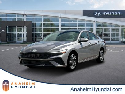 New 2025 Hyundai Elantra SEL