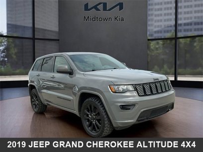 Used 2019 Jeep Grand Cherokee Altitude