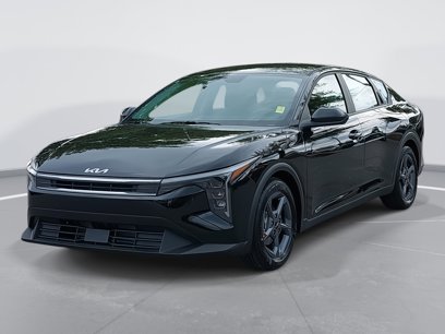 New 2025 Kia K4 LXS