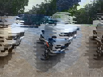 New 2025 Jeep Grand Cherokee Summit