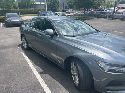Used 2017 Volvo S90 T6 Momentum w/ Vision Package
