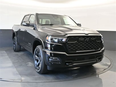 New 2025 RAM 1500 4x4 Crew Cab