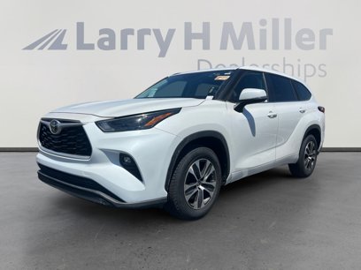 Certified 2023 Toyota Highlander LE