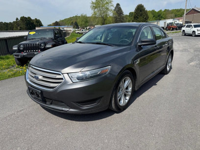 Used 2016 Ford Taurus SE