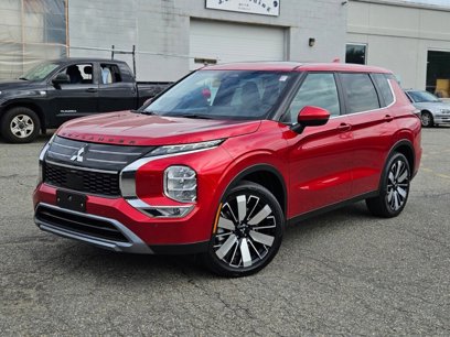New 2025 Mitsubishi Outlander SE
