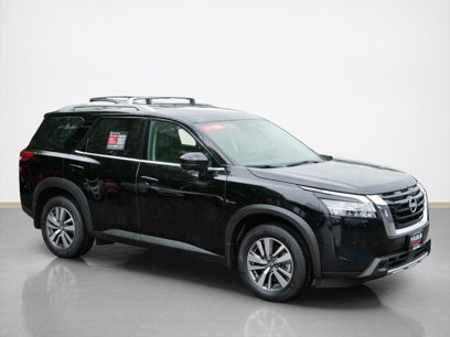 Used 2024 Nissan Pathfinder SL
