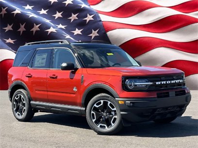New 2024 Ford Bronco Sport Outer Banks w/ Tech Package