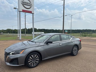 Used 2024 Nissan Altima 2.5 SV