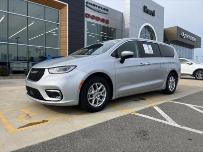 Certified 2023 Chrysler Pacifica Touring-L