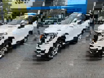 Used 2024 GMC Terrain SLE