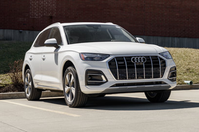 New 2025 Audi Q5 2.0T Premium Plus