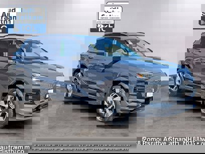 New 2025 Audi Q6 e-tron Premium Plus