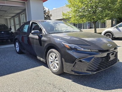 New 2025 Toyota Camry LE w/ Convenience Package