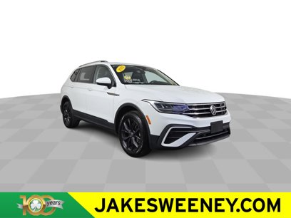 Used 2022 Volkswagen Tiguan SE w/ Panoramic Sunroof Package