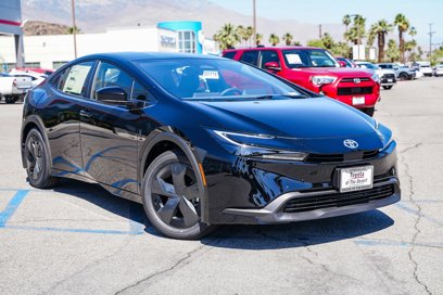 New 2025 Toyota Prius LE