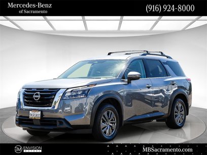 Used 2024 Nissan Pathfinder SV