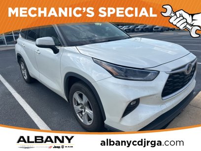 Used 2021 Toyota Highlander LE