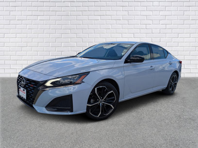 Used 2023 Nissan Altima 2.5 SR