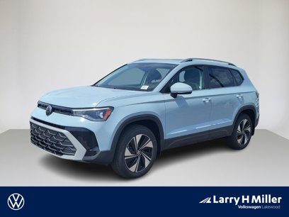 New 2025 Volkswagen Taos SE