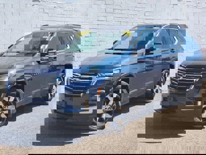 Used 2022 Chevrolet Traverse LT w/ LT Premium Package