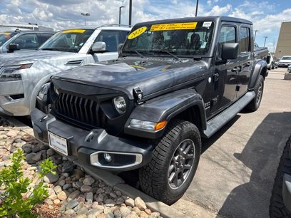 Used 2022 Jeep Gladiator Overland w/ Popular Equipment Package