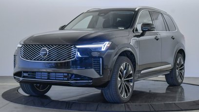 New 2025 Volvo XC90 T8 Plus w/ Protection Package
