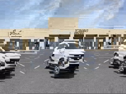 New 2024 Cadillac XT4 Luxury w/ Cold Weather Package