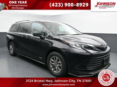 Used 2021 Toyota Sienna LE