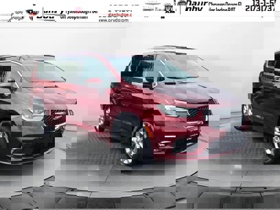 Used 2023 Chrysler Pacifica Touring-L