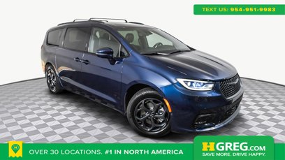 Used 2021 Chrysler Pacifica Touring-L w/ S Appearance Package