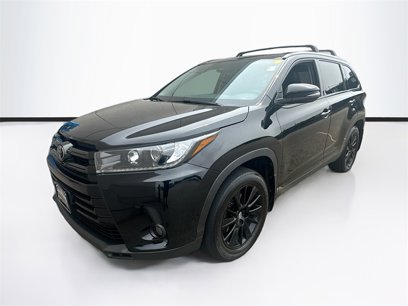 Used 2019 Toyota Highlander SE