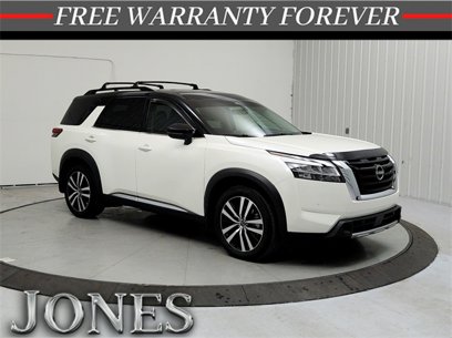 Used 2024 Nissan Pathfinder Platinum w/ Cargo Package