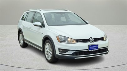 Used 2017 Volkswagen Golf Alltrack SE
