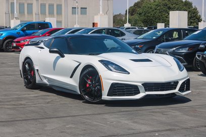Used 2019 Chevrolet Corvette Stingray Coupe w/ 1LT