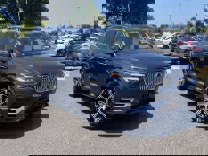 Certified 2025 Volvo XC90 T8 Ultra