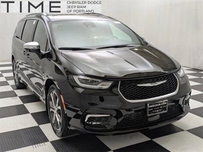New 2025 Chrysler Pacifica Pinnacle w/ Trailer Tow Group
