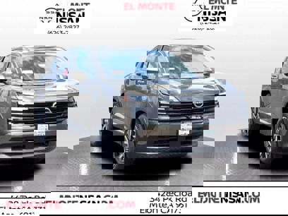 New 2025 Nissan Kicks SV