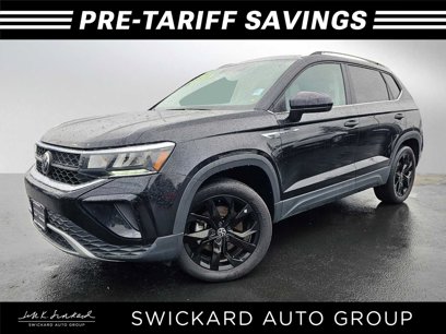 Used 2022 Volkswagen Taos SE w/ Panoramic Sunroof Package