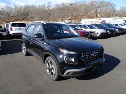 New 2025 Hyundai Venue SEL