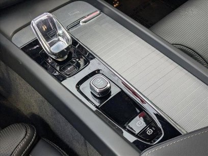 Certified 2024 Volvo XC60 B5 Ultimate w/ Protection Package Premier