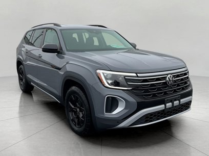 New 2025 Volkswagen Atlas Peak Edition SE