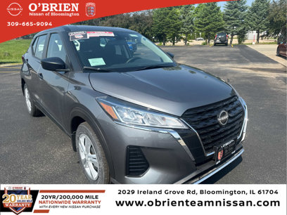 New 2025 Nissan Kicks Play S