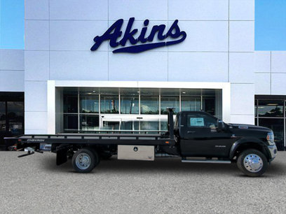 New 2024 RAM 5500 SLT w/ Quick Order Package 2YG SLT