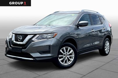 Used 2017 Nissan Rogue SV